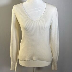 Elegant Cream V-Neck Women's Sweater Size Large